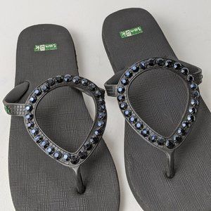 sanuk circle flip flops
